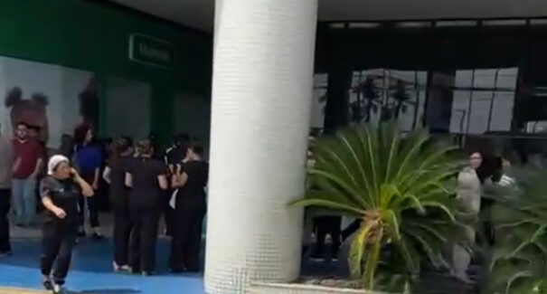 Vídeo: Edifício Office Tower, no Renascença, é evacuado após princípio de incêndio
