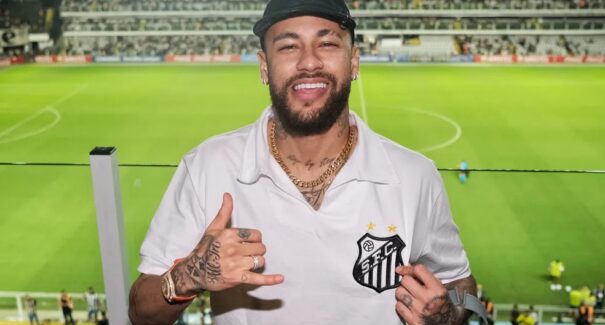 Santos avança em negociação para contratar Neymar em 2025, diz jornalista