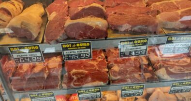 Com carne mais cara, consumidor vai de suína