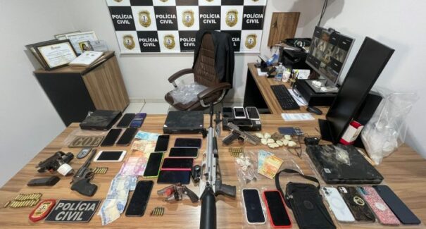 Quatro suspeitos são presos e dois adolescentes apreendidos durante operação de combate ao tráfico de drogas em Balsas