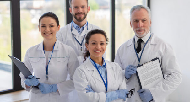 Instituto de educação médica abre seleção de docentes para o curso de Medicina