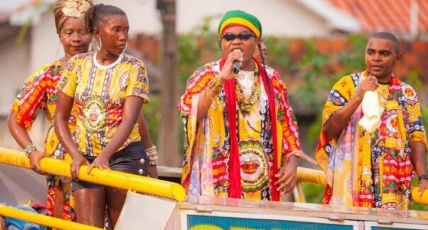 Bloco Afro Akomabu: ancestralidade e tradição