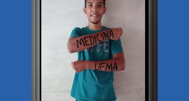 Estudante aprovado no curso de medicina da UFMA por cota racial questiona indeferimento na avaliação de autodeclaração