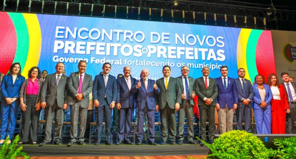 Brandão reforça compromisso municipalista e parceria com o governo federal