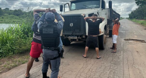 PMMA e Força Tática recuperam trilhos furtados de mineradora em Miranda do Norte