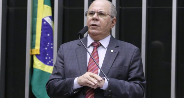 Deputado Hildo Rocha acusa ministro Flávio Dino de possível abuso de poder