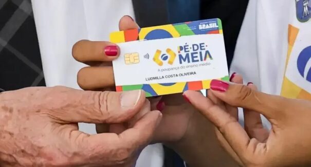 Nascidos em janeiro e fevereiro recebem pagamento do Pé-de-Meia nesta segunda (26)