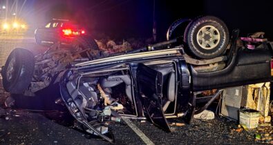 Colisão frontal na BR-230, em Estreito, termina com dois mortos e passageiros feridos