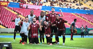 Moto, animado, desafia o Sport em Recife