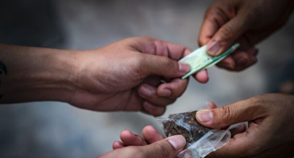 Três homens são detidos por tráfico de drogas em Miranda do Norte MA