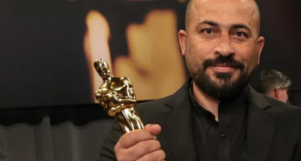 Diretor palestino de documentário vencedor do Oscar é linchado e preso em Israel