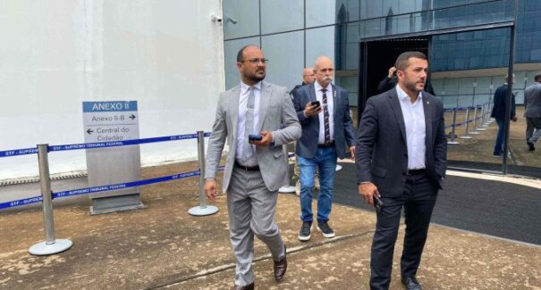 Deputados aliados de Bolsonaro são impedidos de acessar o plenário do STF