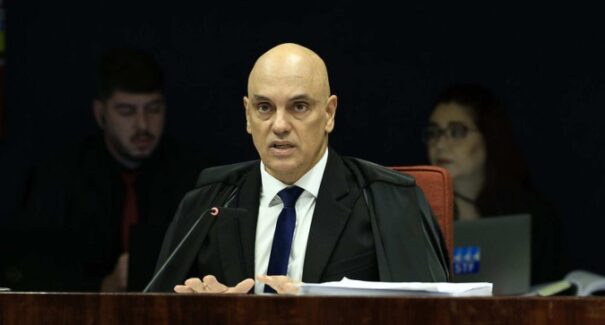 Moraes quebra sigilo de inquérito contra Eduardo Bolsonaro
