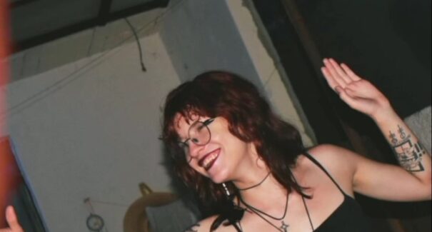 Jovem foi morta e teve o corpo concretado; suspeito trabalhou com a vítima
