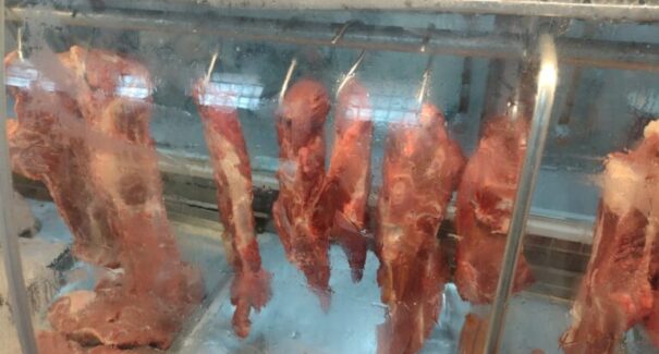 Carne de boi e ovos afastam o consumidor