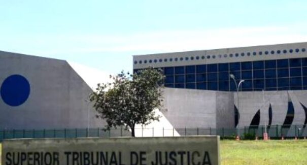 Ministros do STJ saem em defesa de Moraes: “Brasil preza independência”