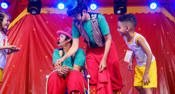 “O Circo tá na rua” aborda protagonismo feminino no Mês da Mulher no CCVM
