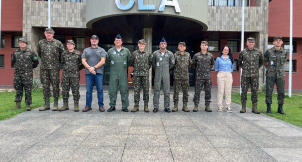 O 24º Batalhão de Infantaria de Selva recebeu o comandante militar do Norte (CMN)