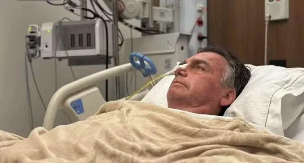 Bolsonaro tem piora em quadro clínico e segue sem previsão de alta da UTI