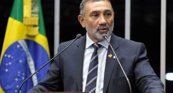 Ex-senador condenado por estuprar a filha tem prisão domiciliar decretada
