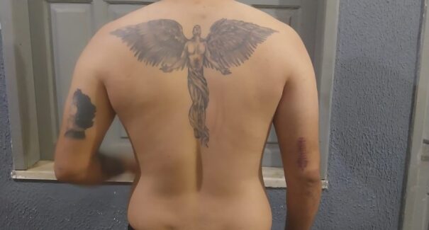 Homem é preso por agredir companheira com mordidas nas costas em Imperatriz