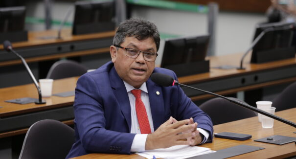 Márcio Jerry é nomeado por Hugo Motta para presidir Centro de Estudos e Debates Estratégicos da Câmara