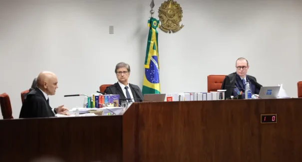 STF inicia julgamento para decidir se mais seis denunciados pela trama golpista viram réus
