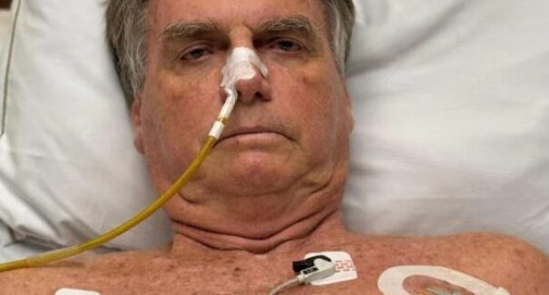 Após transmissão ao vivo no hospital, STF intima Bolsonaro sobre ação penal por golpe