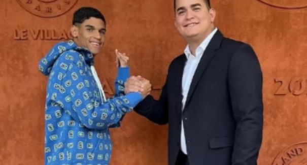 Allan Jesus comemora vitória contra Luva de Pedreiro na Justiça: ‘Receba’