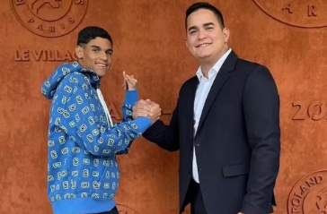 Allan Jesus comemora vitória contra Luva de Pedreiro na Justiça: ‘Receba’
