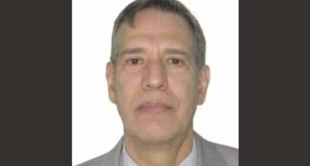 Juiz que usou nome falso por 45 anos quer reaver aposentadoria suspensa