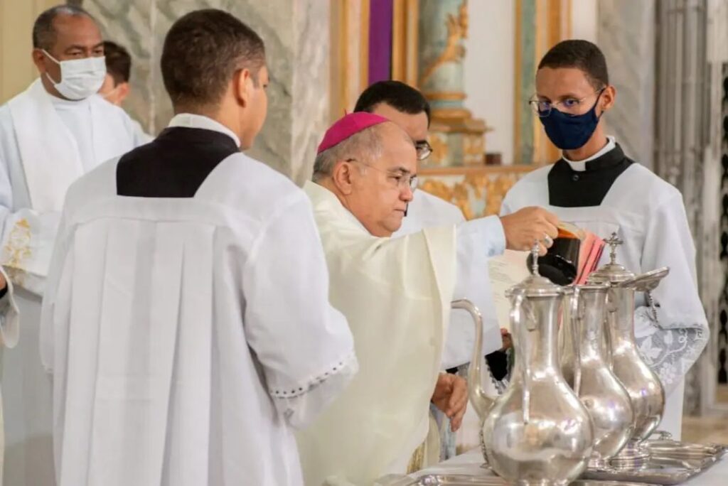 Missa dos Santos Óleos acontece na próxima sexta-feira (11) na Catedral da Sé
- foto: Divulgação.