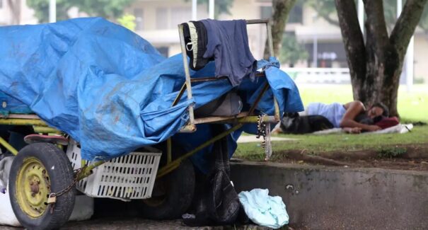 Mais de 335 mil pessoas vivem em situação de rua no Brasil