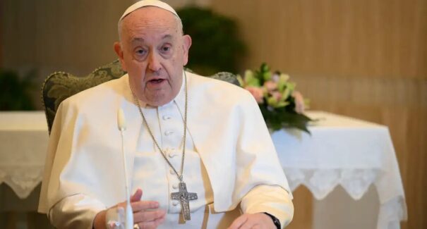 Manifestações contra guerras marcaram papado de Francisco