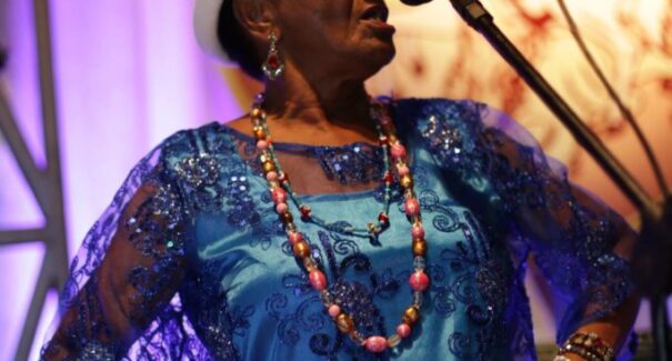 Morre a cantora Patativa, aos 87 anos