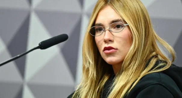 Senado aprova PL que proíbe atletas, artistas e  influenciadores em anúncios de casas de apostas