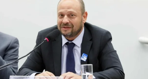 Presidente do INSS diz que fará plano de devolução automática de descontos indevidos aos impactados pela fraude