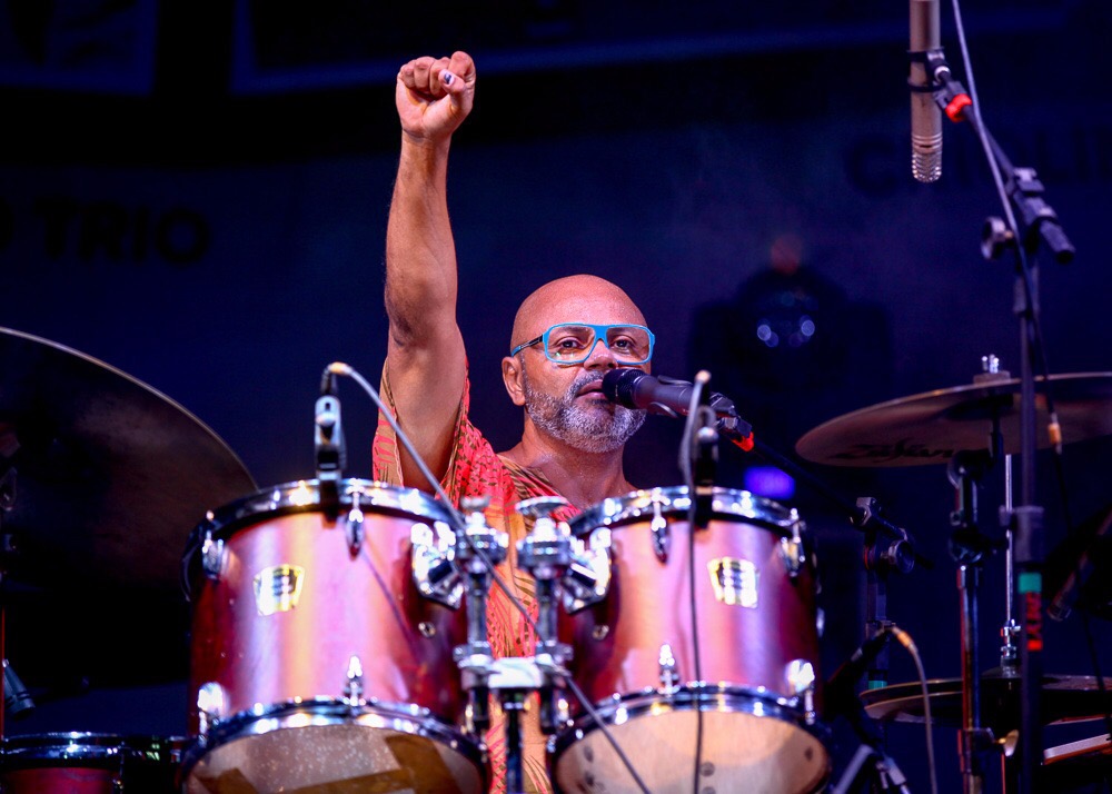 Bumbaroots é um show de George Gomes. Foto; Divulgação