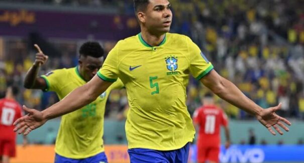 Volta de Casemiro é a novidade na lista dos 23
