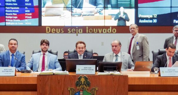 Assembleia aprova programa de incentivo para estudantes que ingressarem no ensino superior