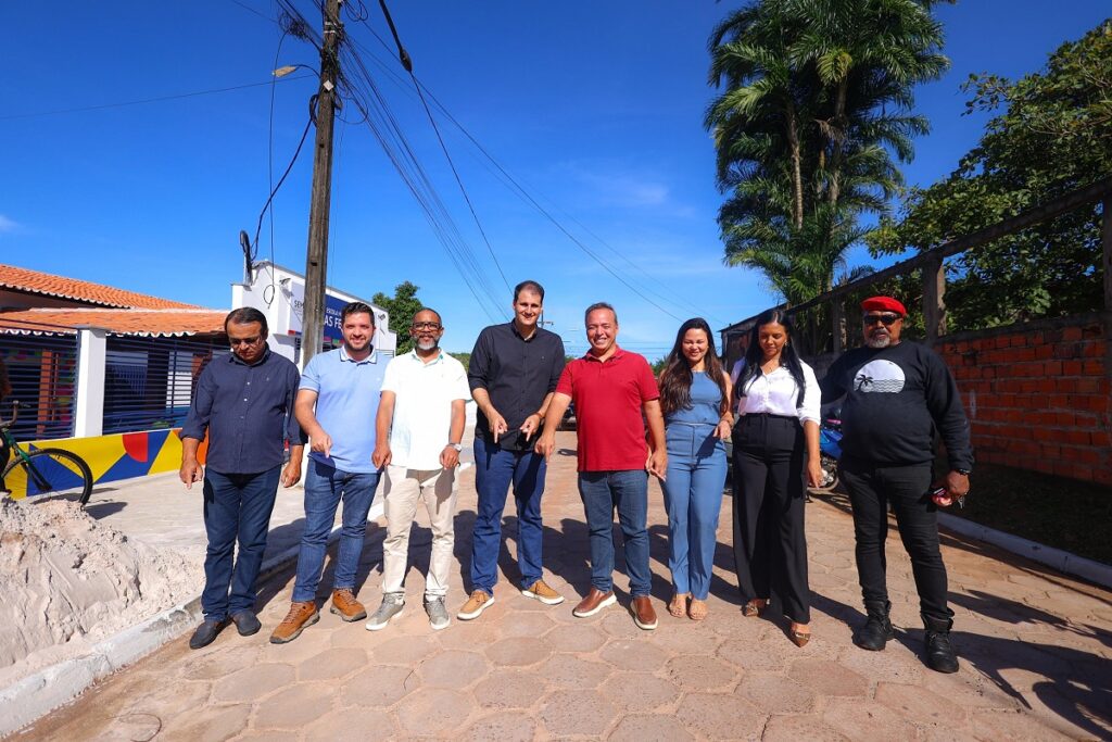 Durante a solenidade de entrega da reforma da unidade de ensino, Orleans Brandão destacou o impacto da obra na educação local. (Foto: Matheus Soares)