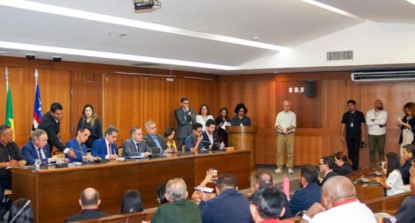 Alema discute impactos do fechamento de agências do Bradesco no interior do Maranhão