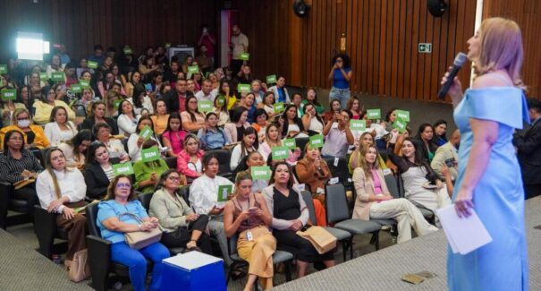 Protagonismo feminino no debate político
