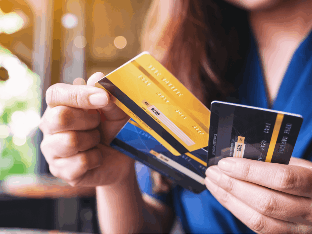 Cartão de Crédito para Score baixo: Compare as Melhores Opções no CoteCompare