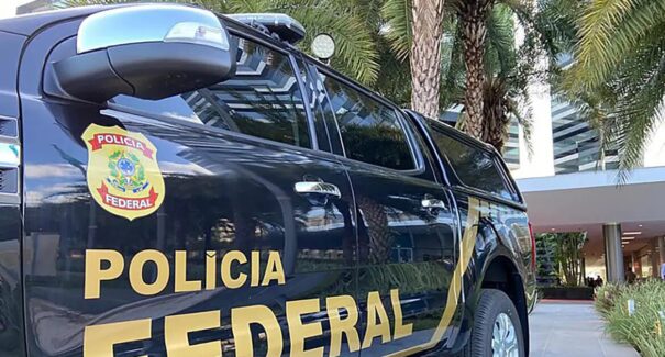 Polícia Federal combate grupo que envia drogas para Europa em aviões