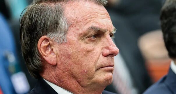 Bolsonaro é condenado em R$ 150 mil por dizer que “pintou um clima” com menores