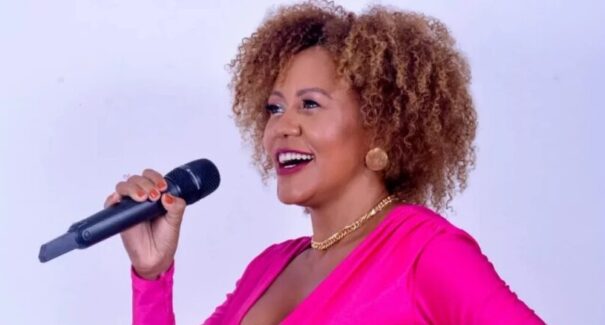 Morre a cantora maranhense Alessandra Santos, aos 46 anos