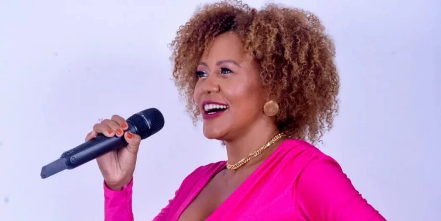 Morreu nessa quinta-feira (19), a cantora maranhense Alessandra Santos, aos 46 anos (Foto: Reprodução)