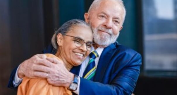 Lula afirma que Marina Silva é “magrinha” de “tanto trabalho”