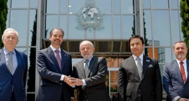 Brasil e Interpol assinam ampliação de colaboração mútua no combate ao crime organizado